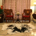 Real Genuine Brown Hereford Cowhide Rug 6x6 Large Modern Living Room Area Rug Natural Leather Hair On Cheap Brazilian Brindle Hung on Wall Bedroom Cheap Cowhide Rug Sale